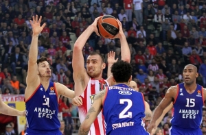 To μακρινό ριμπάουντ, Play Off - gm 1: Η επιλογή του Πόποβιτς